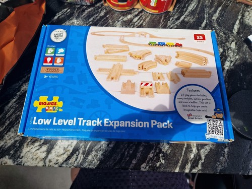 New never opened - bigjigs, rail