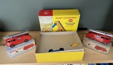 Dinky 555/955 Fire Engine with