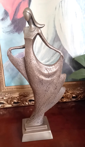 Just dance frith sculpture - just,
