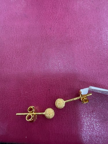 Carat gold studs - carat,