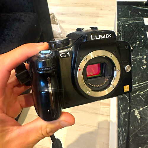 Untested panasonic lumix - untested,