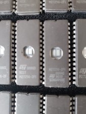 ST M27256-2F1 Eproms, Cleaned, Erased and  tested empty. ( 27256 prom )