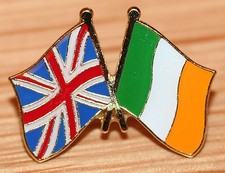 UK & IRELAND Irish FRIENDSHIP Flag Metal Lapel Pin Badge Great Britain