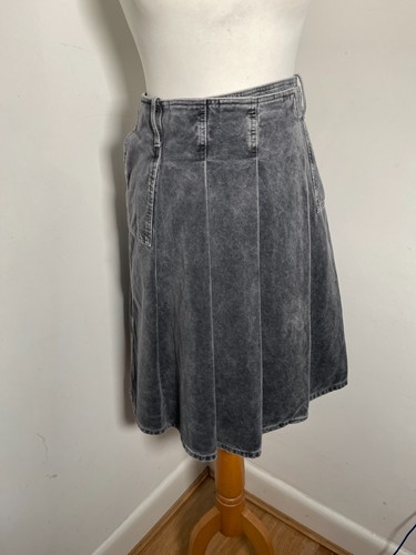 Toast pleated wrap kilt skirt