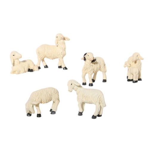Pieces sheep figurines in - pieces,