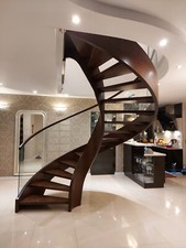 Exclusive Oak Curved Staircase