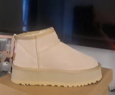 Short Sand Platform UGG Boots