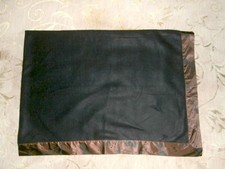NEW EXTRA LARGE  POLYESTER BLACK THROW WITH BROWN SATIN EDGING (200cm x 157cm)
