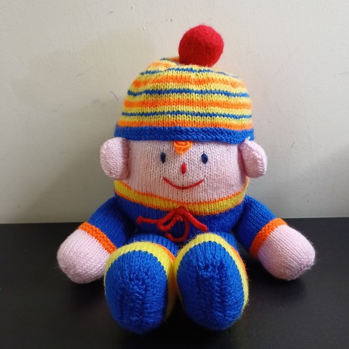 Knitted character humpty - character,