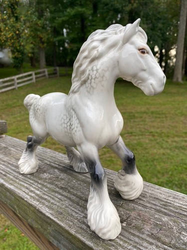 Beswick horse cantering shire - beswick,