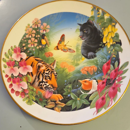 Royal doulton collectors - doulton, collectors'
