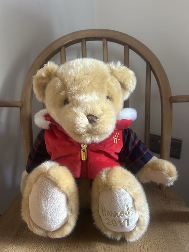 Harrods christmas bear 2017 - christmas,
