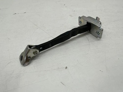Toyota rav xa50 door hinge - 4v,