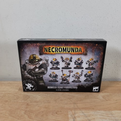Necromunda ironhead squat - necromunda,
