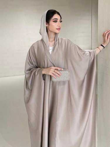 Middle eastern muslim robe - middle,
