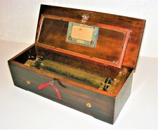 "MAHOGANY 6 AIR MUSIC BOX  IN MINT  WORKING ORDER" WATCH THE VIEW VIDEO"