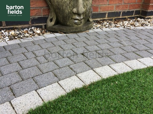 Paving cobble setts grey - cobble, setts,