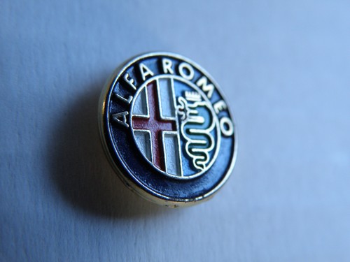 Alfa romeo lapel pin badge - alfa,