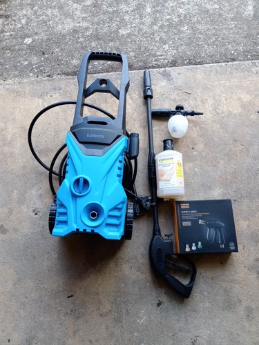 Halford pressure washer - pressure,