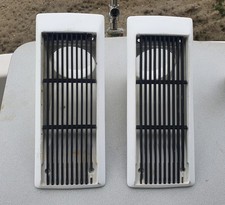 Bayliner 2655  Side vents