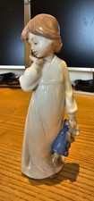 Nao by Lladro 1099 Bedtime