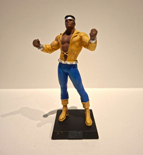 Marvel luke cage - luke, figure