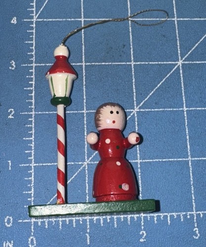 Vintage wooden caroler - wooden,