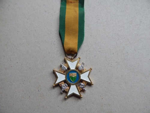 Ebv rhodesia commander the - ebv,