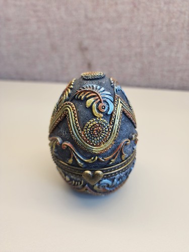 Trinket egg container jewelry - egg,