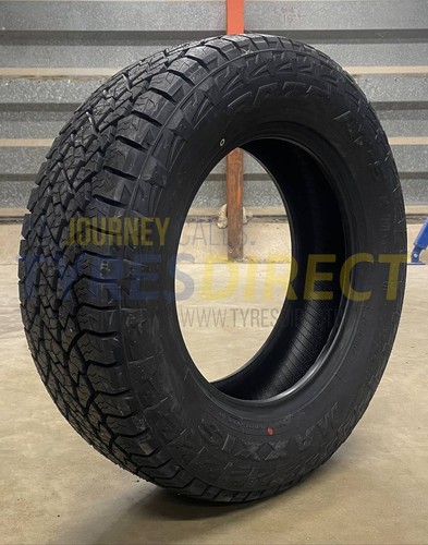 235 55r17 103h maxxis razr - maxxis,