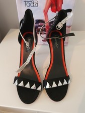 Ladies Lovely Black & Silver