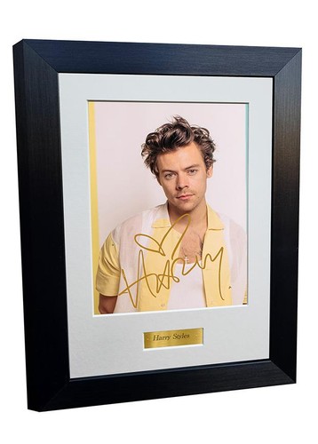 12x8 signed harry styles - 12x8, a4