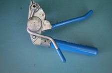 BAND-IT Bantam STRAPPING Tool