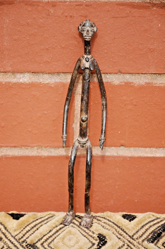 Larger lobi bronze female - larger,