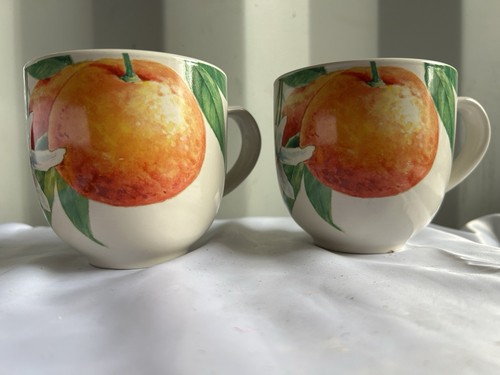 Pair arthur wood fruit - wood,