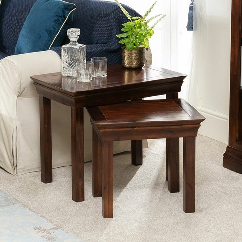 Nest tables french - of,