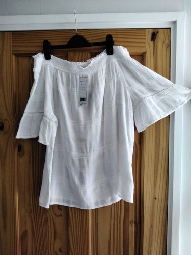 Stunning ivory gypsy style - stunning,