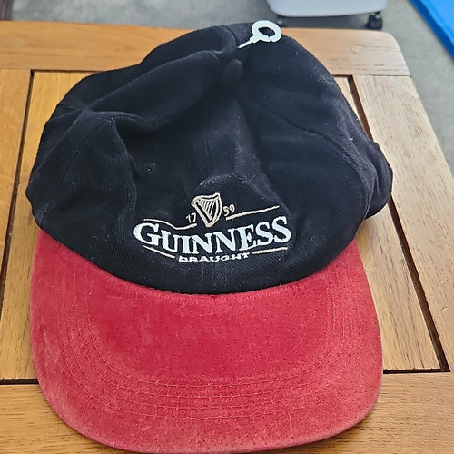 Guinness draught black red - guinness,