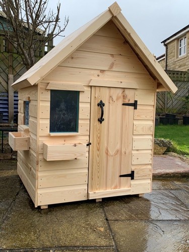 Childrens wooden play house - childrens,
