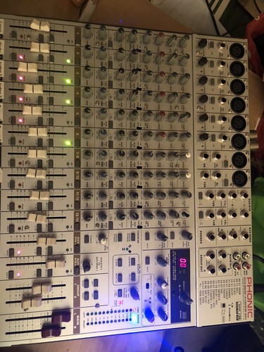 Phonic helix board firewire - 18,