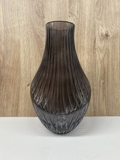 WILKO Large Contemporary Decorative Grey Glass Flower Vase with a Ribbed Pattern
