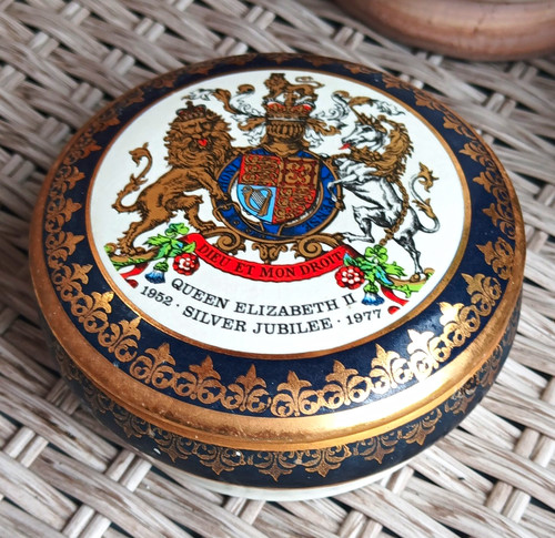 Great yarmouth pottery - great,