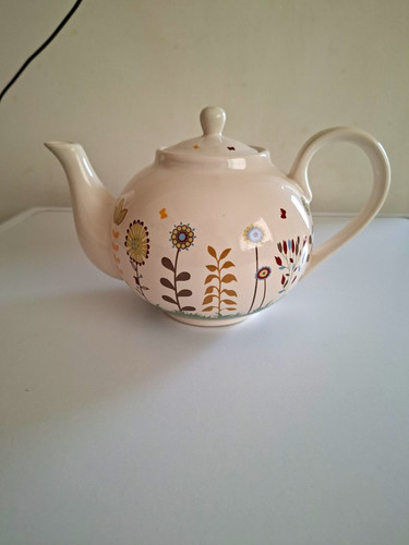 Lakeland ceramic floral tea - floral,