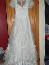 BENJAMIN ROBERTS WEDDING DRESS SIZE 12