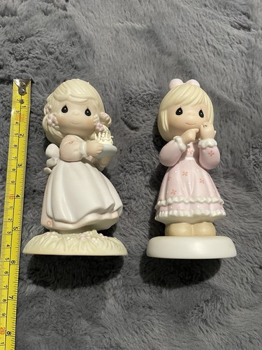Two precious moments - moments, porcelain