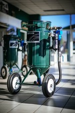 100LTR LARGE BLAST MACHINE HEAVY DUTY CARS/WALLING/BOATS/PLANT/FAST SANDBLASTER