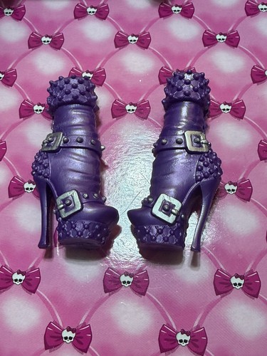Monster high dolls - monster,