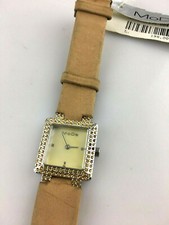 VINTAGE FASHION BY SECTOR