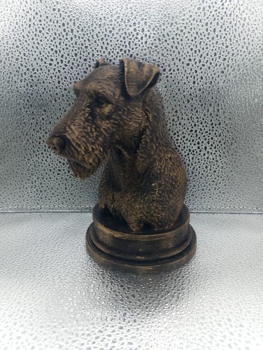 Airedale terrier bust - terrier,