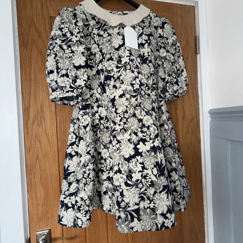 Cabbage and roses - roses, women’s